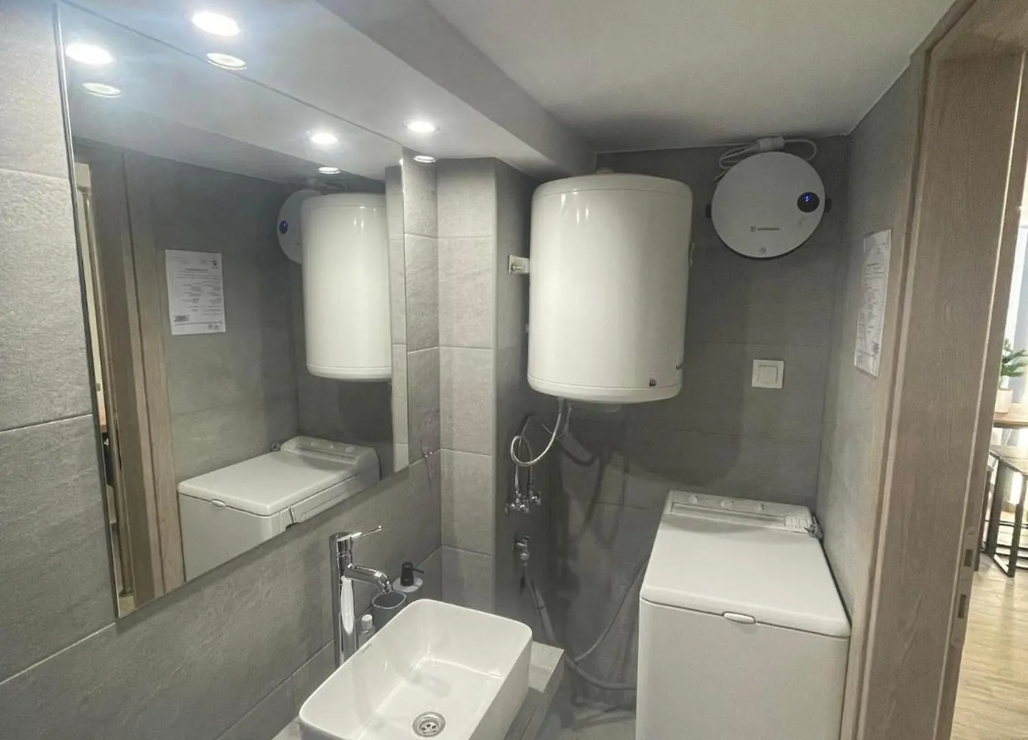 Trainstation Apartment In Thessaloniki