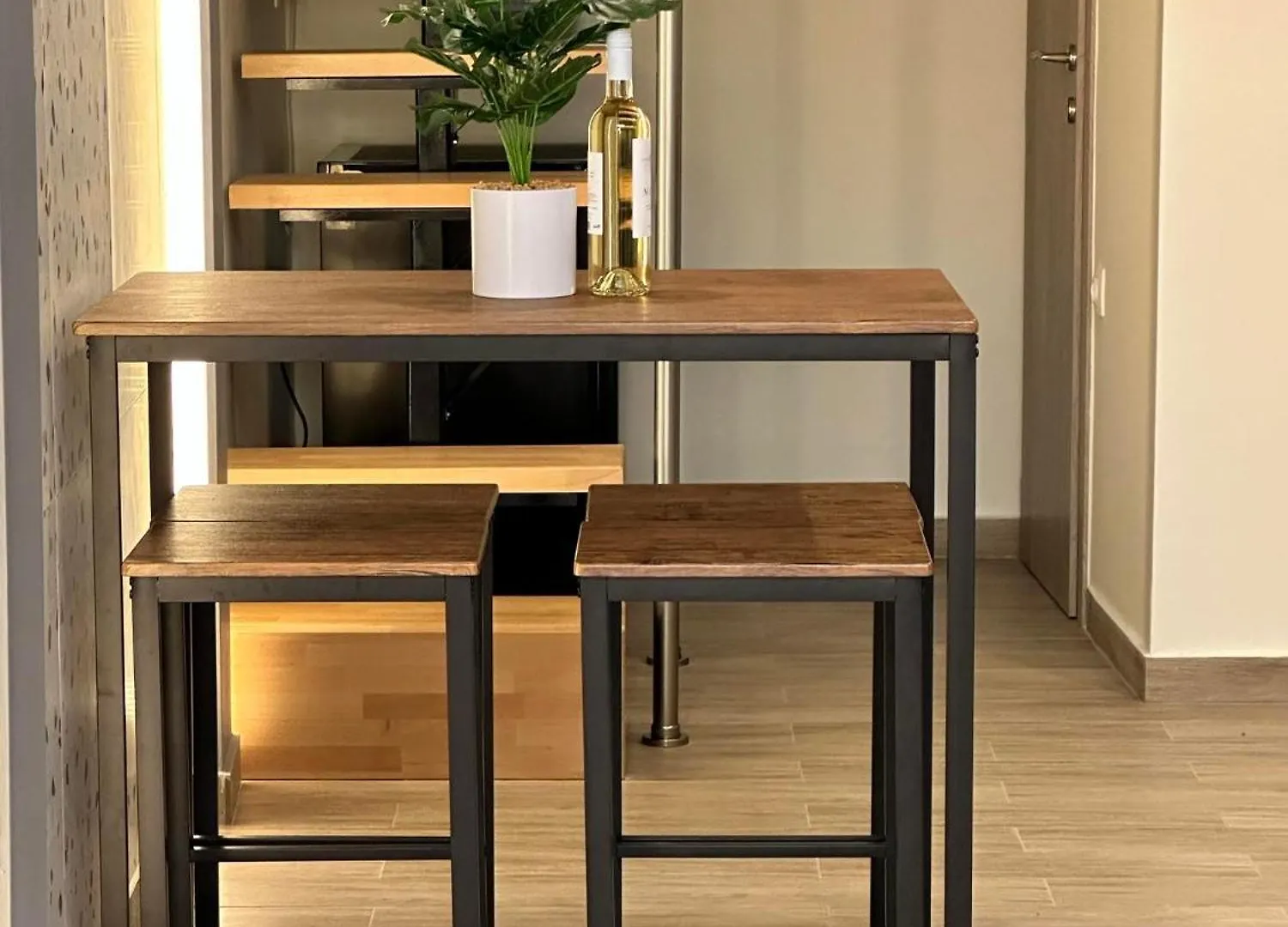 Trainstation Apartment In Thessaloniki Greece